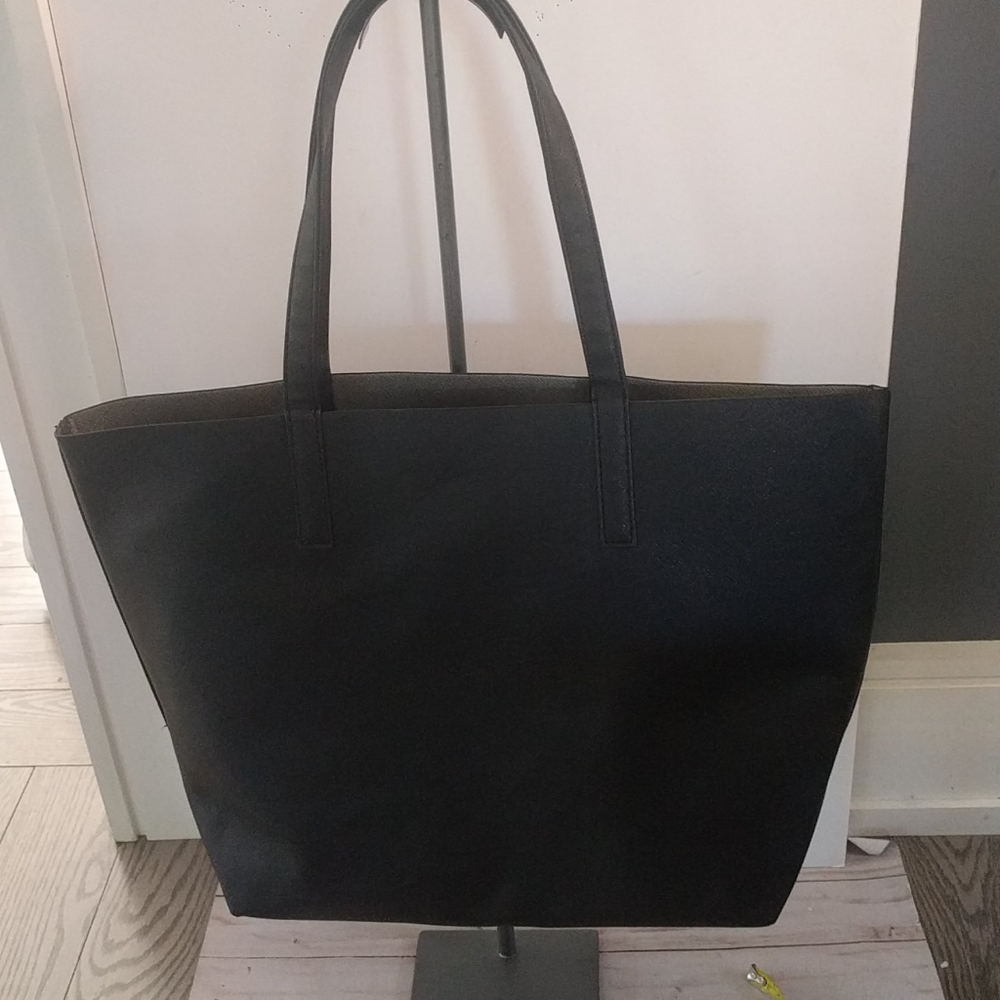 🌸 Black shoulder tote🌼🌼🌸🌸